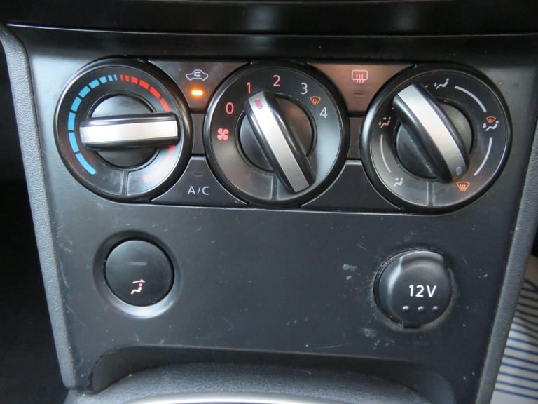 2008 Nissan Qashqai 1.6 Visia 2WD 5dr HATCHBACK Petrol Manual