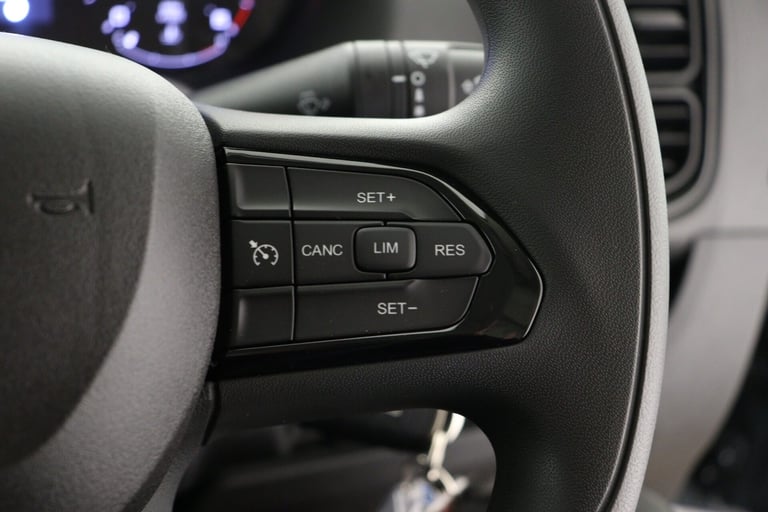 2025 Peugeot Boxer 2.2 BlueHDi 140 L4H2 435 Professional Panel Van Diesel Manual