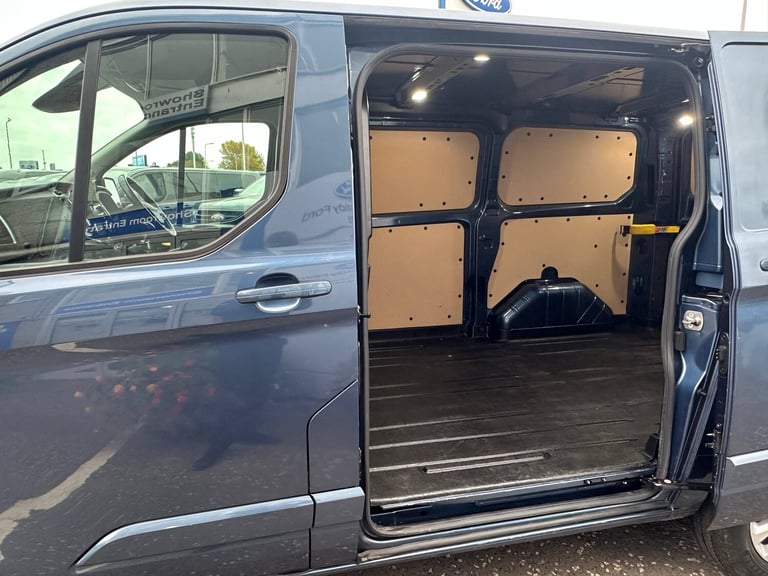 2022 Ford Transit Custom 2.0 EcoBlue 130ps Low Roof Limited Van PANEL VAN DIESEL Manual