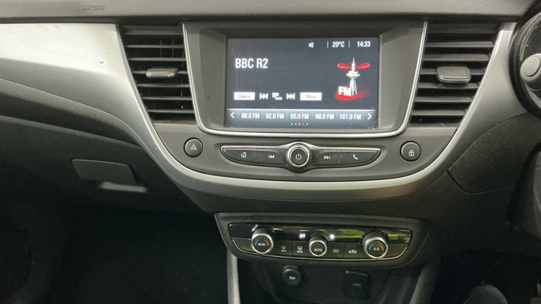 Vauxhall Crossland X 1.2 Turbo ecoTEC SE SUV 5dr Petrol Manual Euro 6 (s/s) (110
