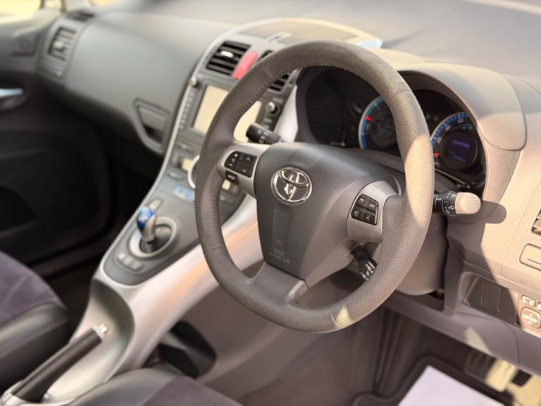 2010 Toyota Auris 1.8 VVT-h T Spirit CVT Euro 5 (s/s) 5dr HATCHBACK Petrol/Electric Hybrid Automatic