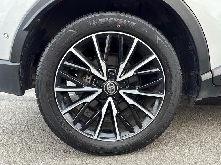 2019 Toyota C-HR 1.2T Excel 5dr (Leather) SUV Petrol Manual