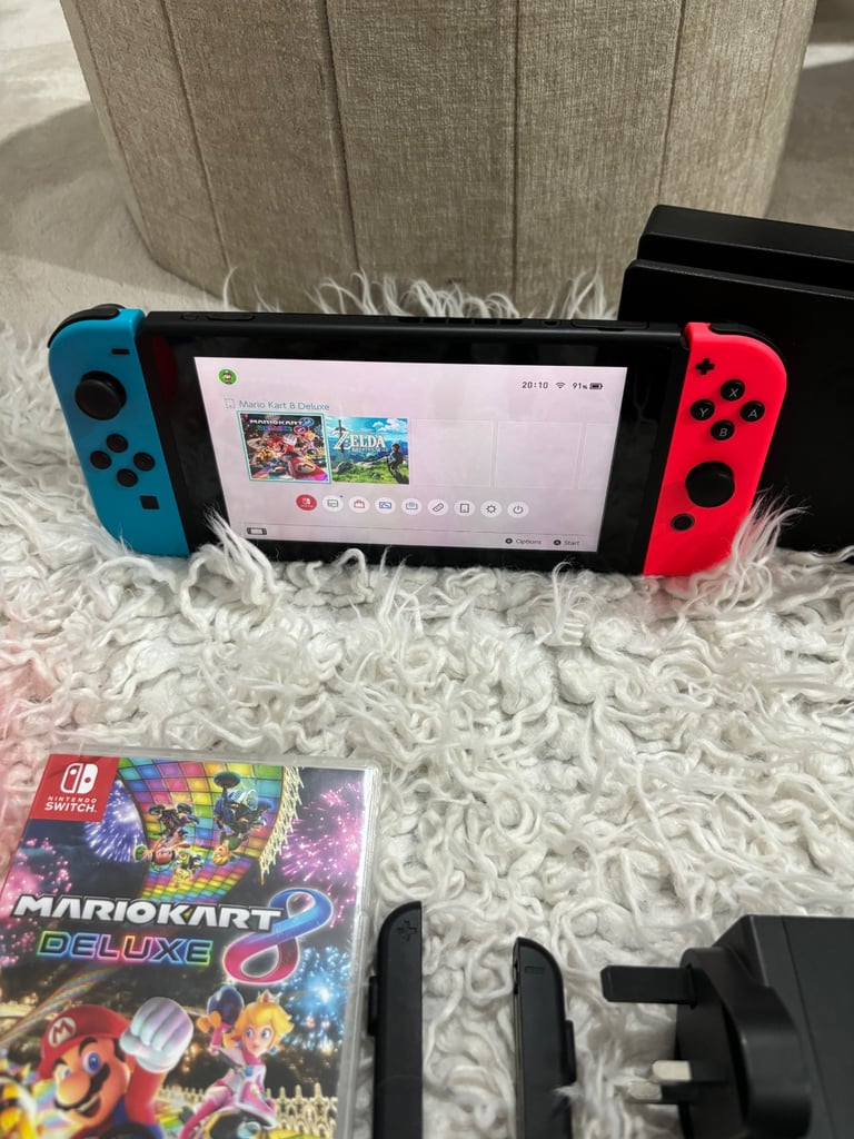 Nintendo Switch V2 + Mariokart