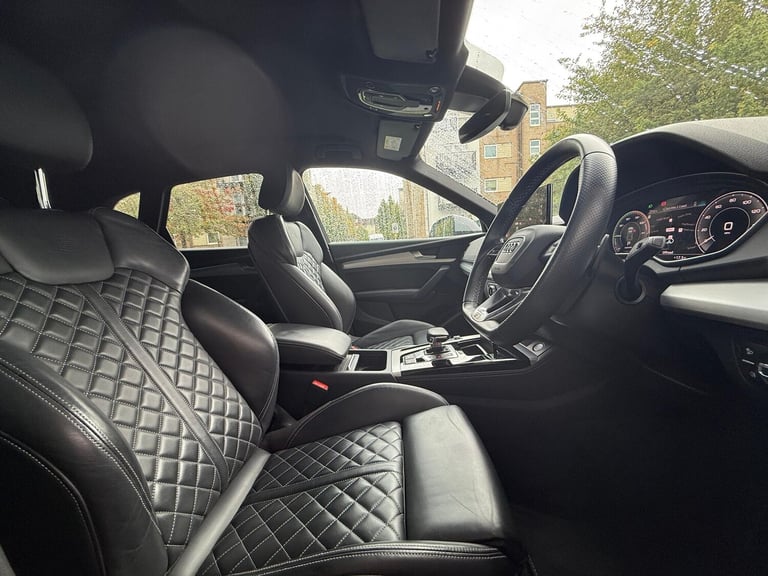 Audi Q5 2.0 TFSIe 55 Competition SUV 5dr Petrol Plug-in Hybrid S Tronic quattro Eur Petrol/Elect...