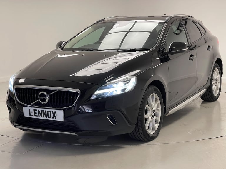 2017 Volvo V40 Cross Country 1.5 T3 Pro Auto Euro 6 (s/s) 5dr HATCHBACK Petrol Automatic