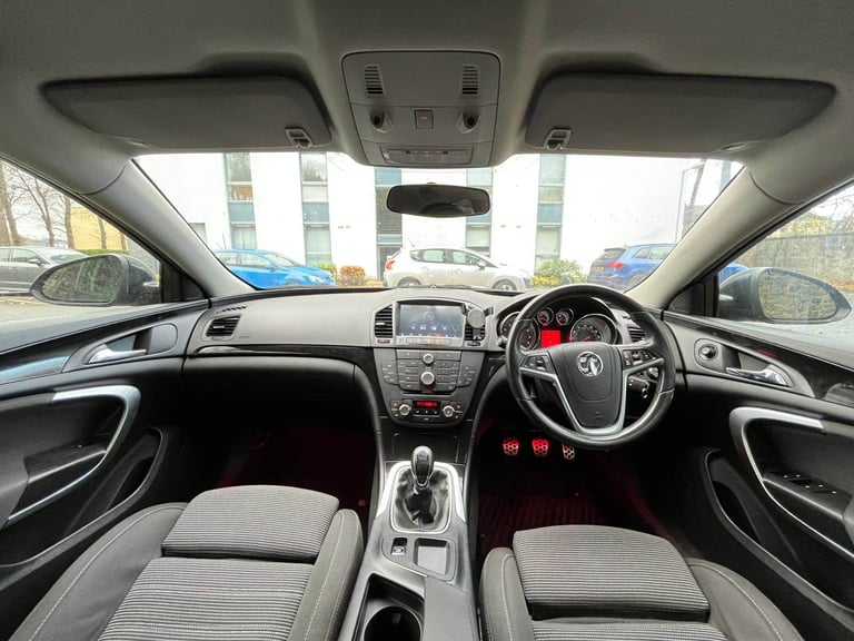 Vauxhall, INSIGNIA, Hatchback, 2011, Manual, 1796 (cc), 5 doors