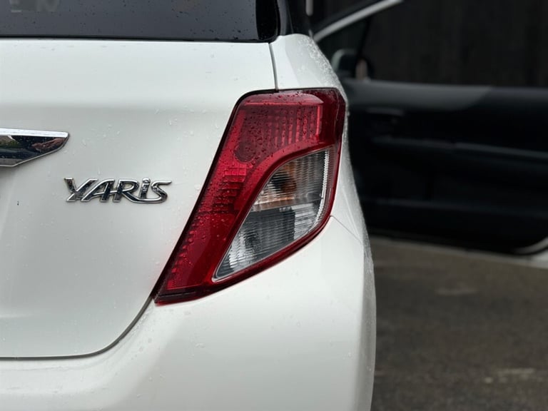 2012 Toyota Yaris 1.0 VVT-i Edition 3dr Hatchback Petrol Manual