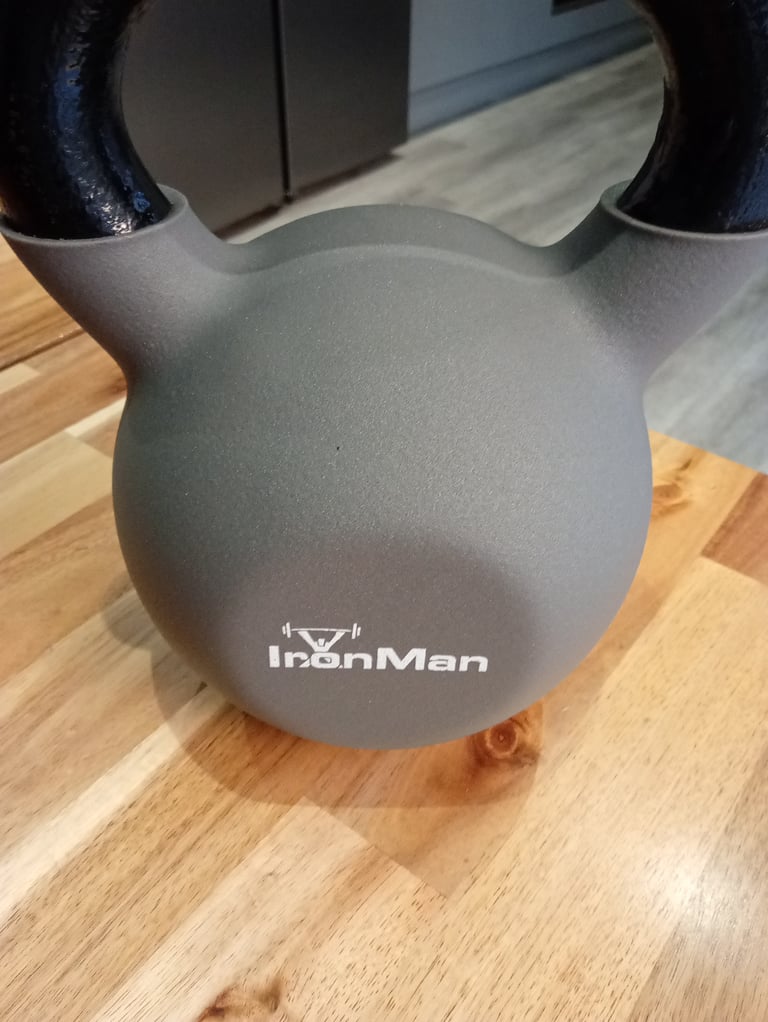 Brand new kettlebell 16kg cast iron 