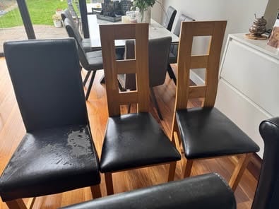 Oak Furnitureland solid oak extendable dining table, bench and 6 chairs