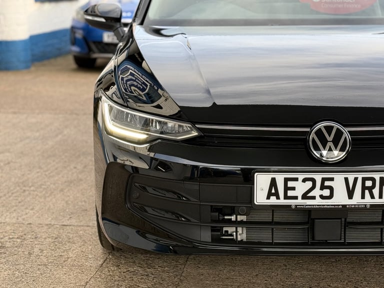2025 Volkswagen Golf 1.5 TSI Match 5dr, UNDER 3300 MILES, MAY 2028 VOLKSWAGEN WARRANTY HATCHBACK ...