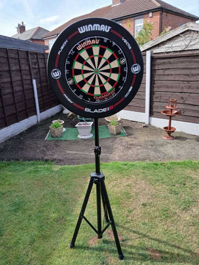 Dartboard. + Surround and Stand