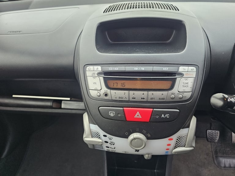 TOYOTA AYGO 1.0 VVT-i Mode 2014