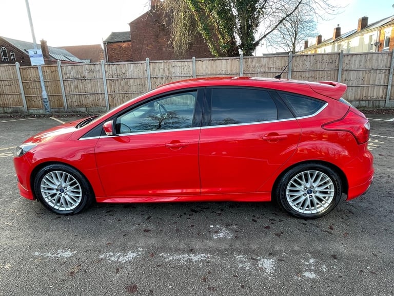 2014 Ford Focus 1.0T EcoBoost Zetec S Euro 5 (s/s) 5dr HATCHBACK Petrol Manual