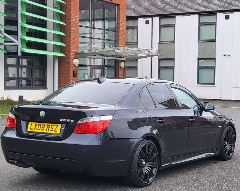 BMW, 5 SERIES, Saloon, 2009, Semi-Auto, 2993 (cc), 4 doors