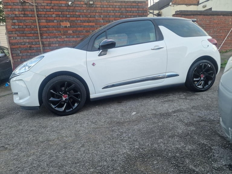 2017 DS Automobiles DS 3 1.2 PureTech 130 Performance Line 3dr HATCHBACK PETROL Manual
