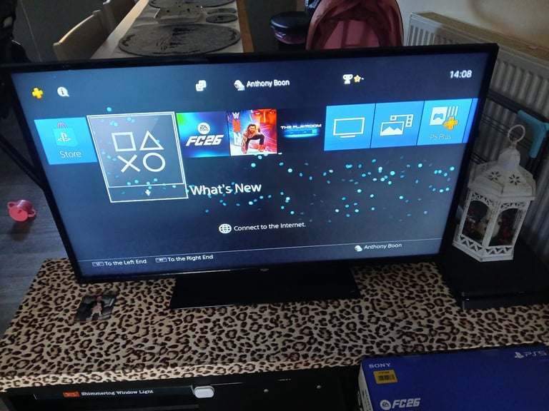 Ps4 console and games