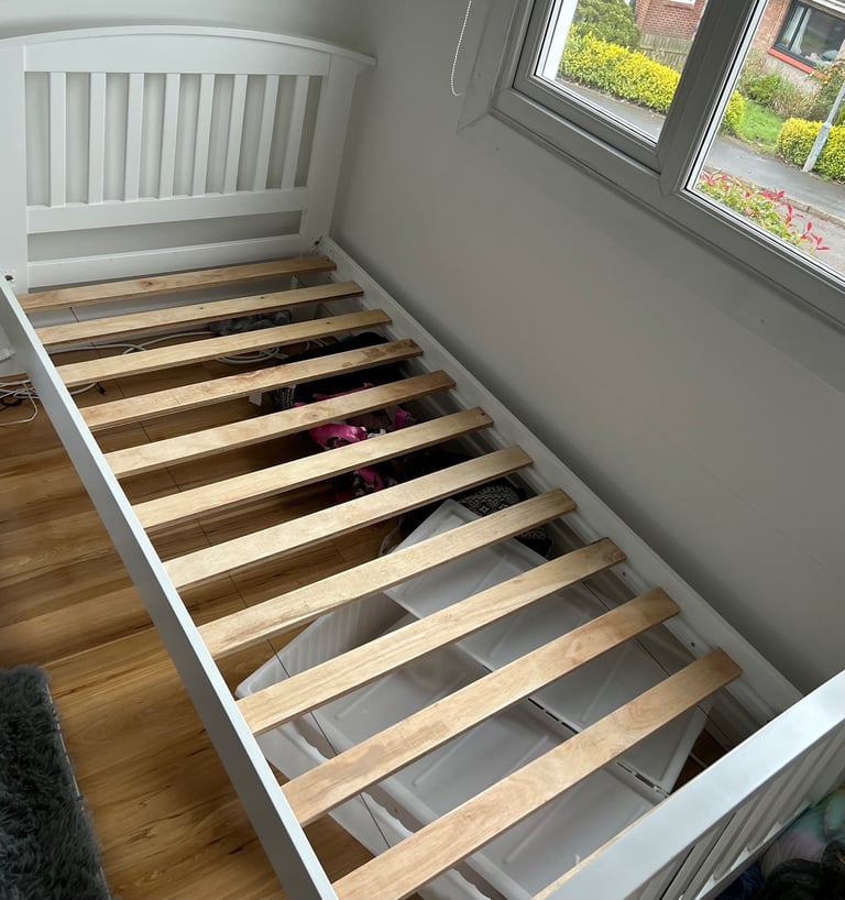 Single bed for sale
