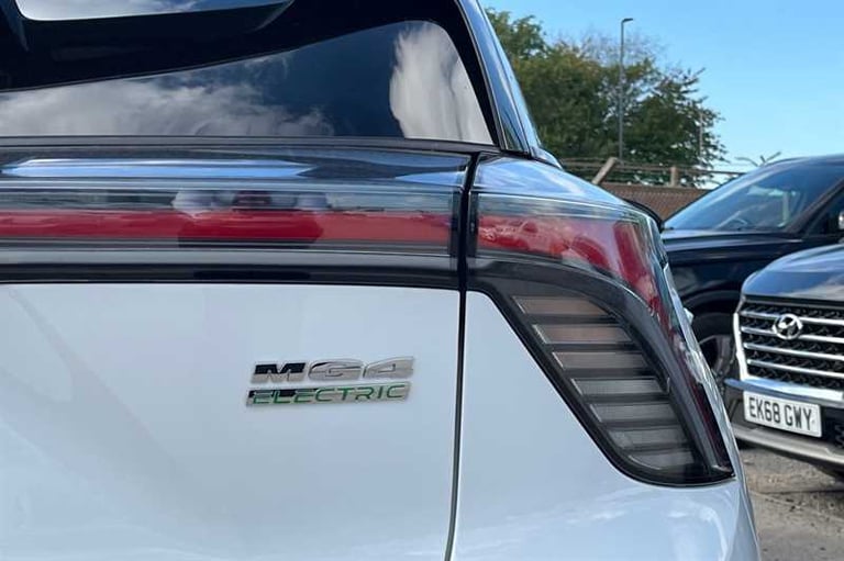 2023 MG MG4 64kWh Trophy Long Range Hatchback 5dr Electric Auto (203 ps) Hatchback Electric Autom...