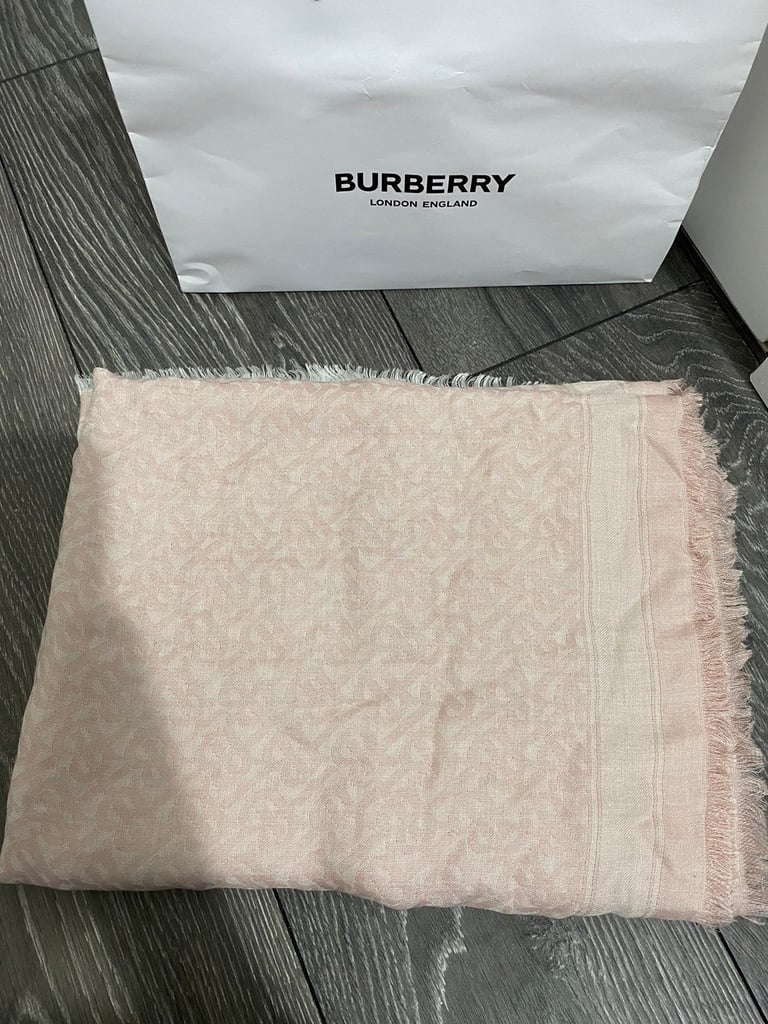 Burberry scarf outlet gumtree