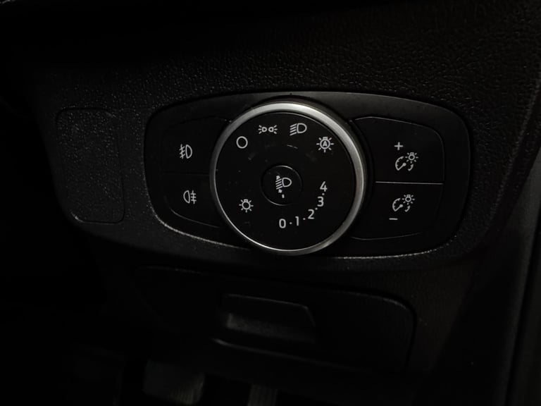 2020 Ford Focus 1.5T EcoBoost Vignale Auto Euro 6 (s/s) 5dr HATCHBACK Petrol Automatic