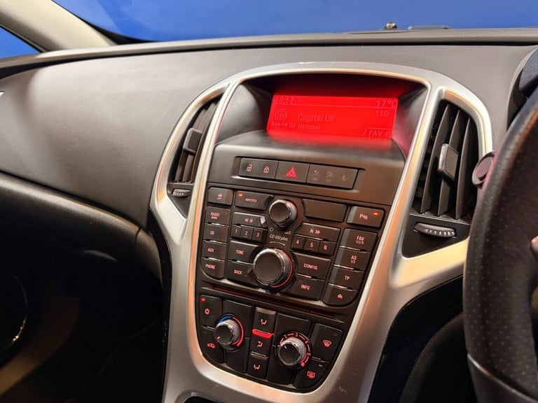 2014 Vauxhall Astra GTC 1.4T 16V SRi 3dr HATCHBACK PETROL Manual