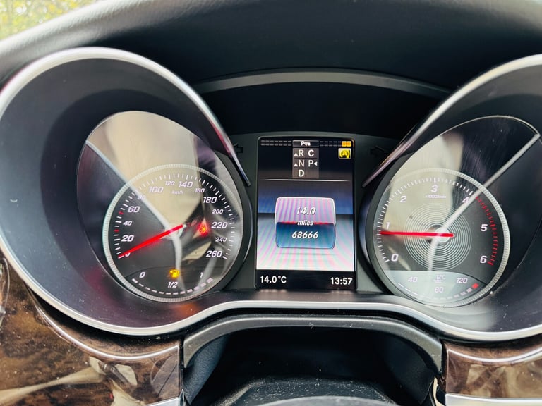 2018 MERCEDES-BENZ V CLASS V220 AVANTGARDE LONG WHEEL BASE IMMACULATE MPV