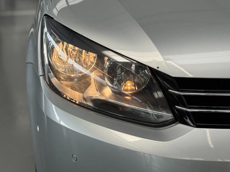 2012 Volkswagen Touran 1.6 TDI 105 SE 5dr DSG MPV Diesel Automatic