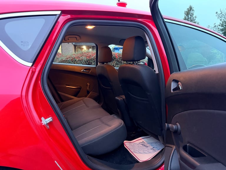 Vauxhall Astra SRI 1.4L - 2013 Plate Ulez Free