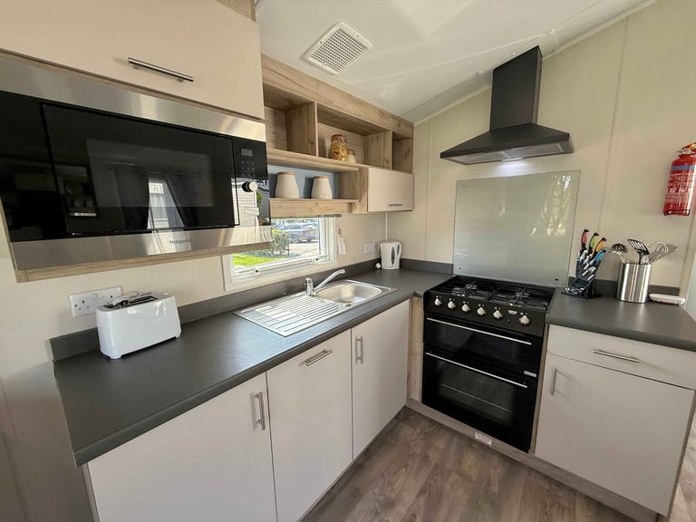 Ex demo New Willerby Linwood static caravan for sale at St Agnes Holiday Park, Truro TR4 8HS