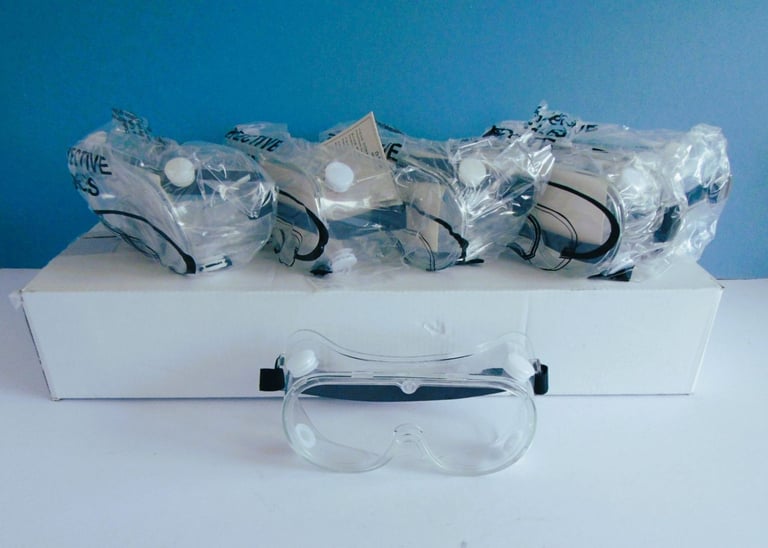 Saftey Goggles  FDA Top Quaility EN166  Z87.1 Spec 5 x boxes 15 in box total 75 pairs