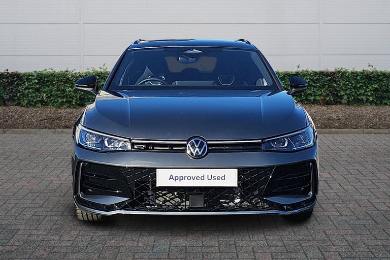 2025 Volkswagen Passat 1.5 TSI eHybrid Black Edition 5dr DSG ESTATE PETROL/ELECTRIC Automatic