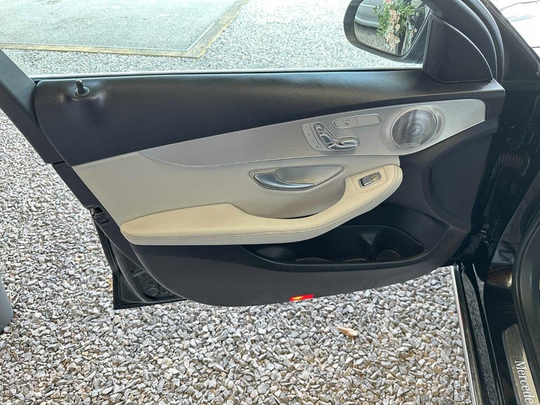 MERCEDES-BENZ C CLASS 2.0 C350e 6.4kWh Sport Black Auto Petrol Plug-in Hybrid 20