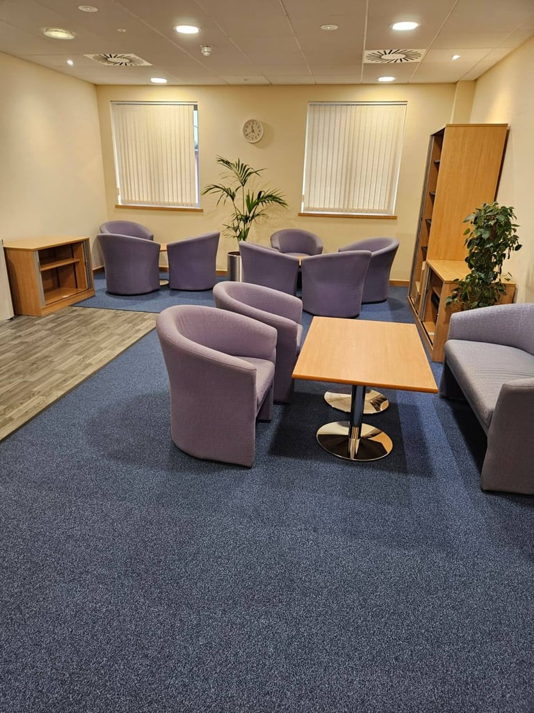 JOBLOT Office Furniture SURPLUS STOCK For Sale Over 100 Desks/Chairs/Cabinets/Cupboards 14