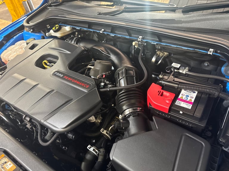 2021 Ford Focus 2.3T EcoBoost ST EDITION. 1 OWNER  ONLY 7 000 MILES  FULL FORD