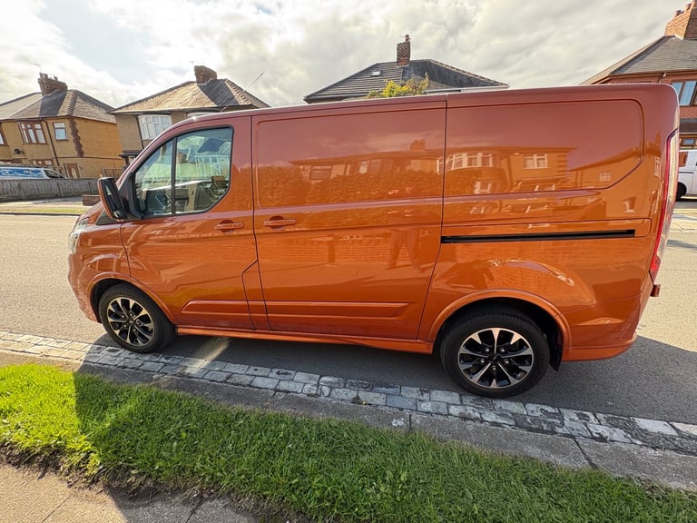 2020 FORD TRANSIT CUSTOM SPORT 185 6 SPEED 1 OWNER NO VAT 