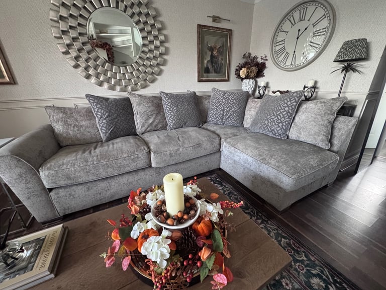 Cornor sofa for sale