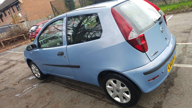Fiat, PUNTO, Hatchback, 2005, Manual, 1242 (cc), 3 doors