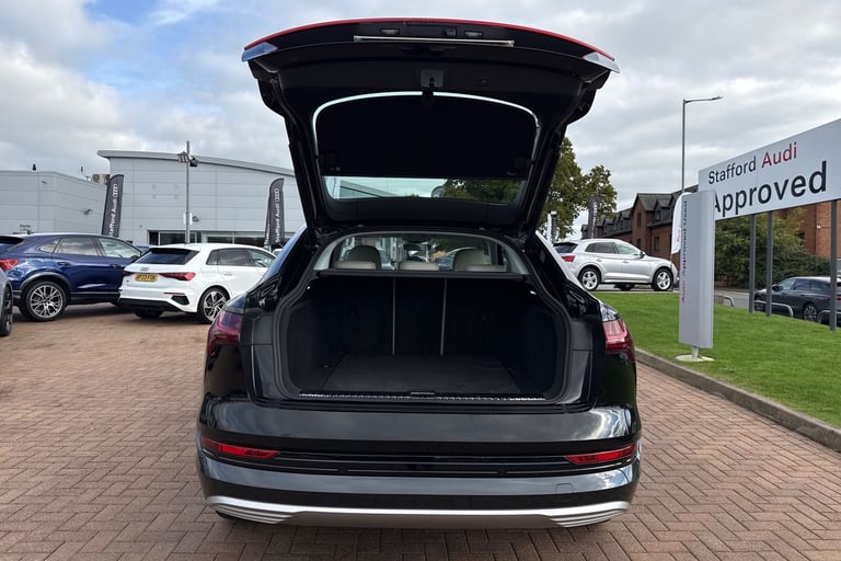 2022 Audi e-tron Sportback Technik 50 quattro 230,00 kW SUV ELECTRIC Automatic