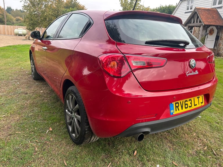 2013 Alfa Romeo Giulietta 1.4 TB MultiAir Collezione 5dr HATCHBACK Petrol Manual