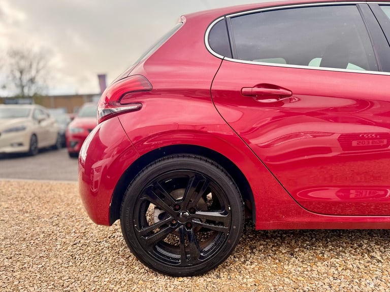 2015 Peugeot 208 1.6 BlueHDi 120 GT Line 5dr HATCHBACK Diesel Manual