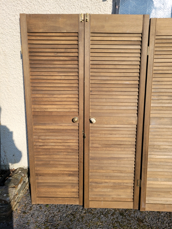 1x wooden window shutters 