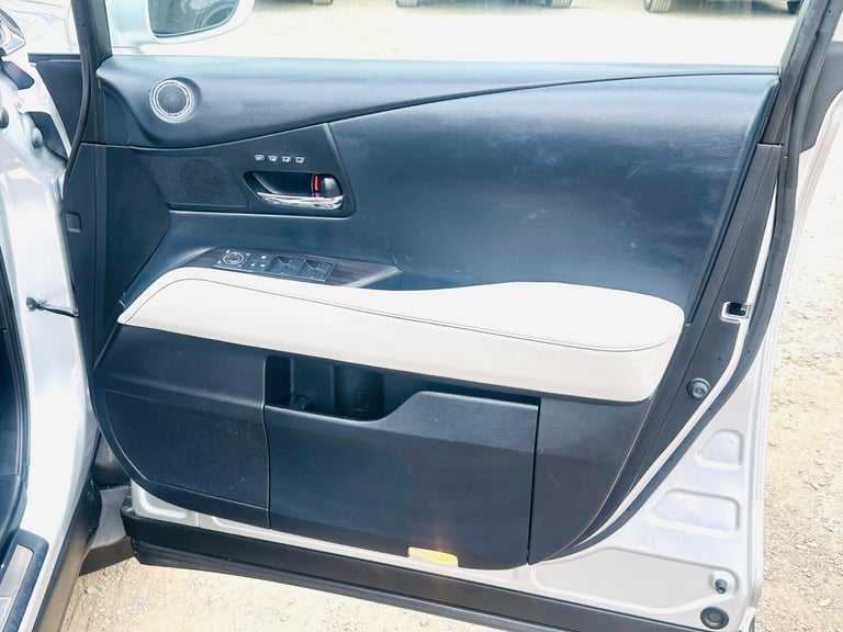 2014 Lexus RX 3.5 450h V6 Advance SUV 5dr Petrol Hybrid CVT 4WD Euro 5 (s/s) (Pan Roof) ( ESTATE ...