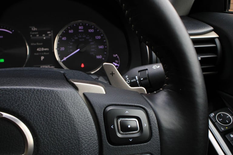 2018 Lexus IS 2.5 300h Sport E-CVT Euro 6 (s/s) 4dr SALOON Petrol/Electric Hybrid Automatic