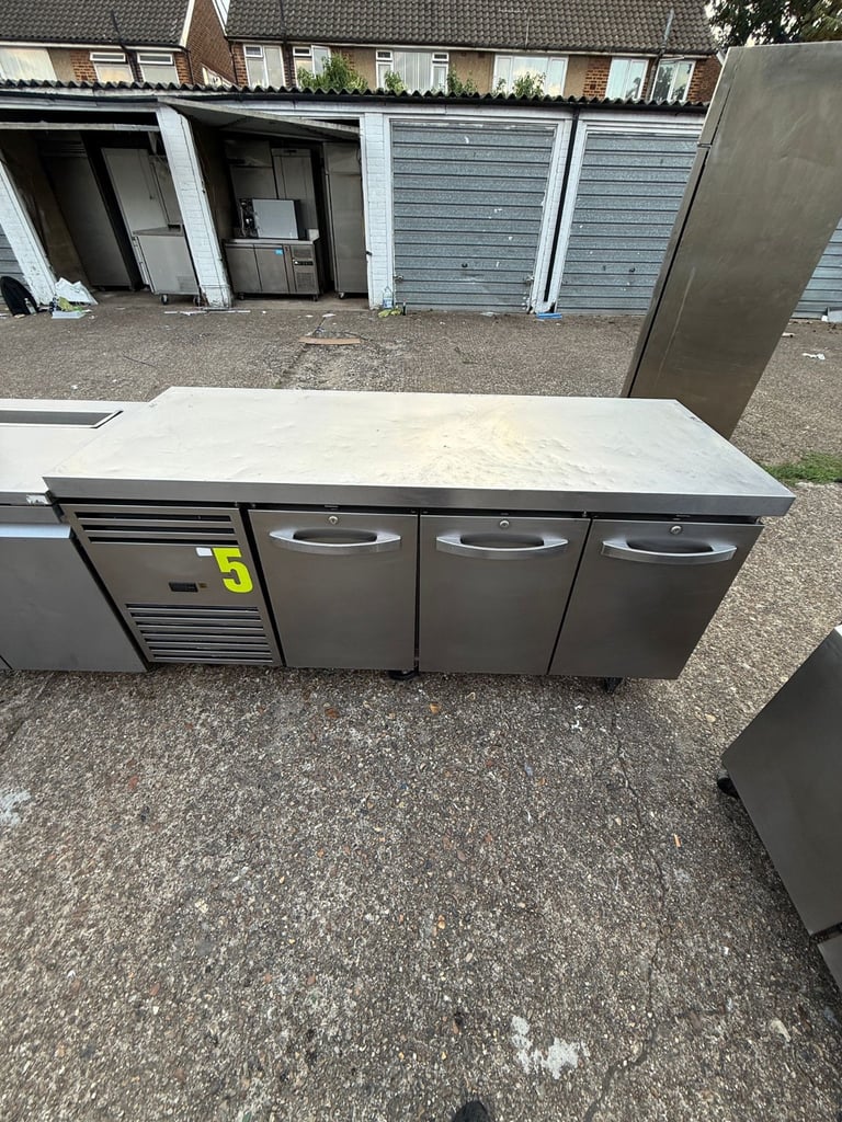 Commercial bench fridge counter fridge pizza fridge cafe shop restaurant 