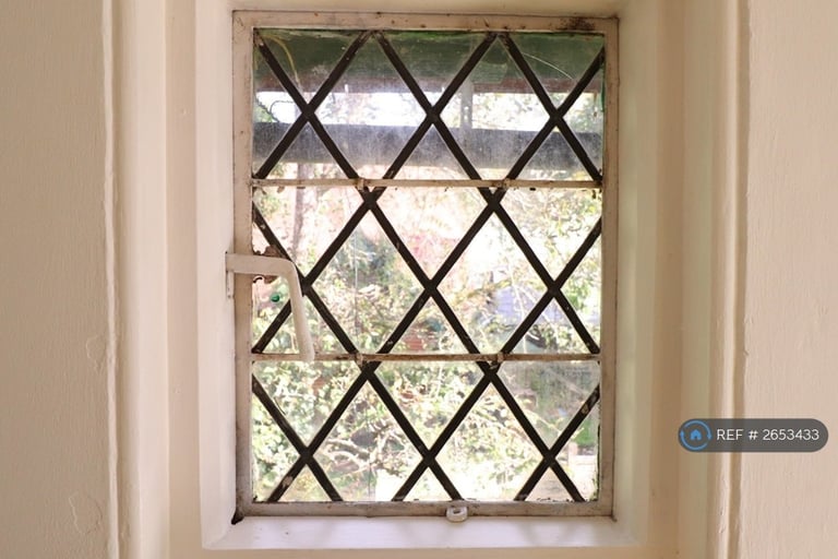 2 bedroom house in Church Cottages, Shere, Guildford, GU5 (2 bed) (#2653433)