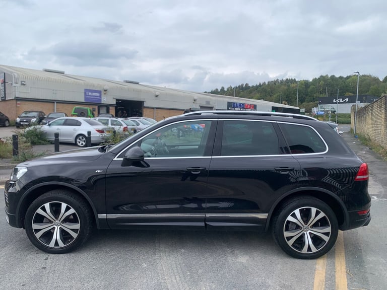 2014 Volkswagen Touareg 3.0 V6 TDI 245 R-Line 5dr Tip Auto ESTATE Diesel Automatic