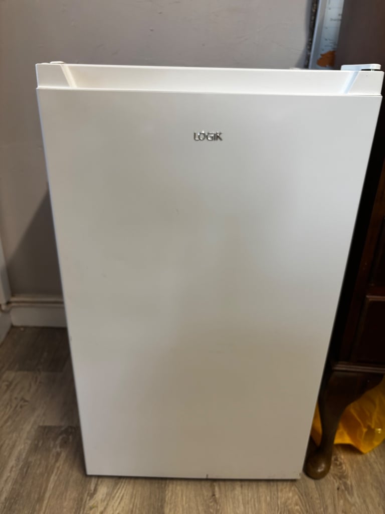 image for Logik fridge 