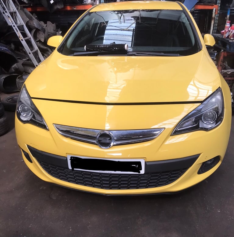 Vauxhall Astra GTC. FRONT Bumper. Complete yellow. 