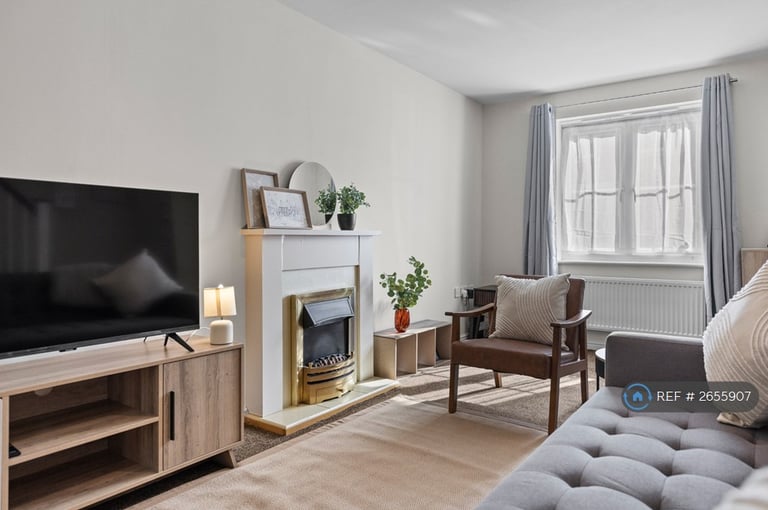 image for 3 bedroom house in Birkby Close, Hamilton, Leicester, LE5 (3 bed) (#2655907)