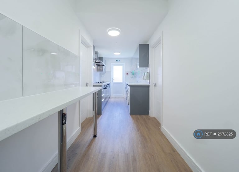 1 bedroom in The Meadow Way, Harrow, HA3 (#2672325)